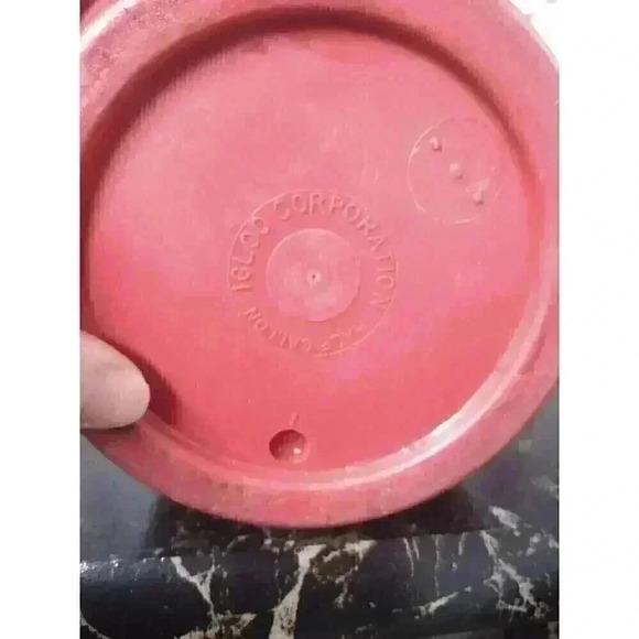 Vintage 1979 Igloo Red Thermos With Lid Half Gallon - Picture 5 of 8